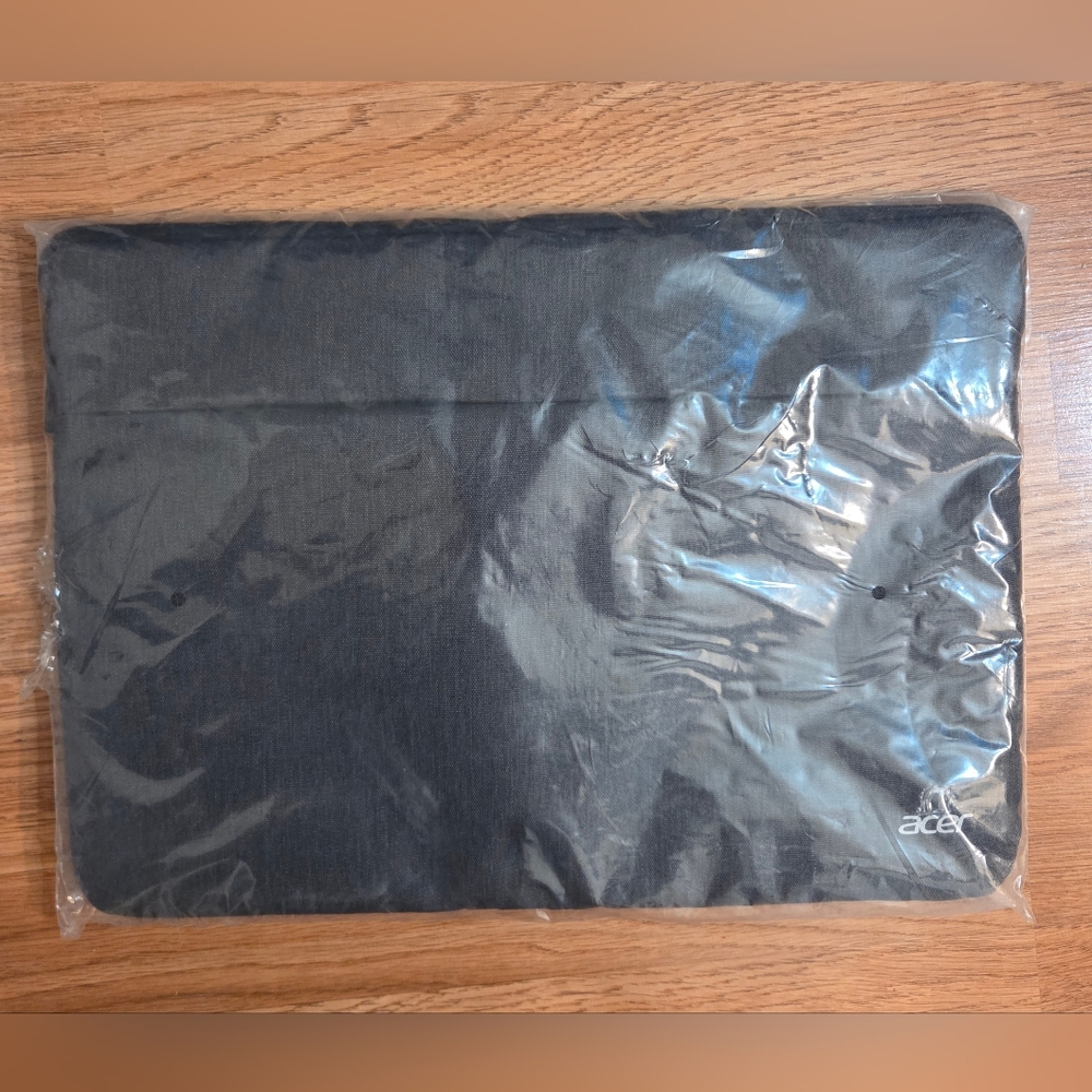 ACER PADDED PROTECTIVE LAPTOP SLEEVE/CASE FOR 15.6" COMPUTER NC.23811.053